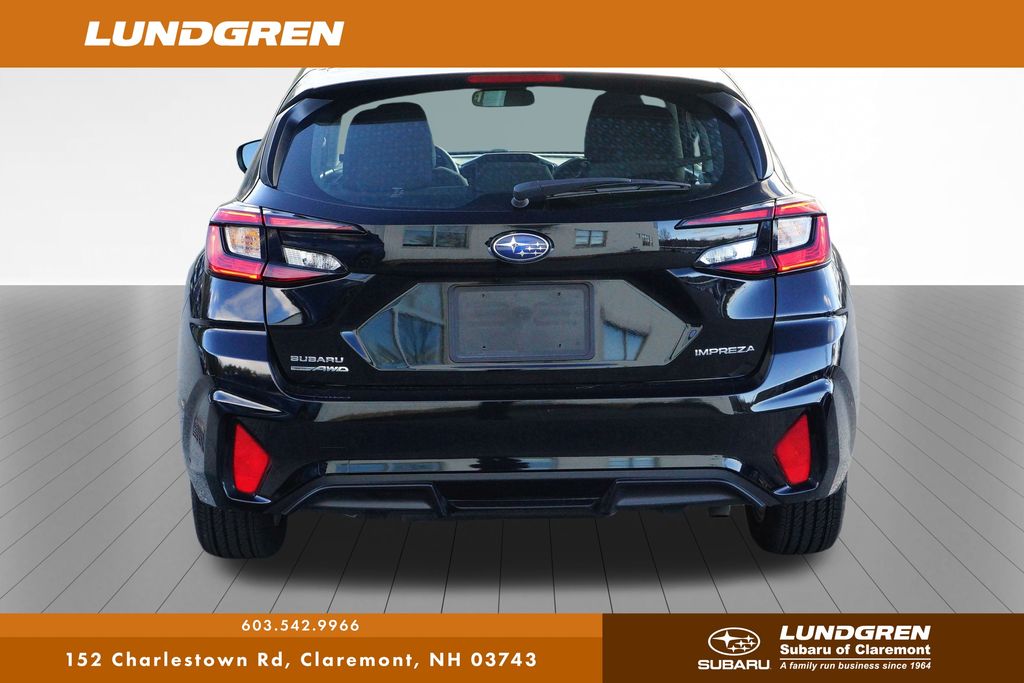 2025 Subaru Impreza Base photo 4