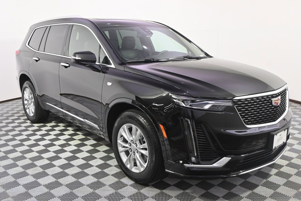 2025 Cadillac XT6 Luxury photo 8