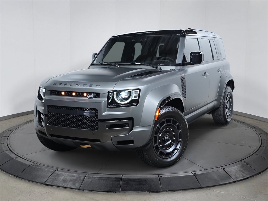 2025 Land Rover Defender Octa
