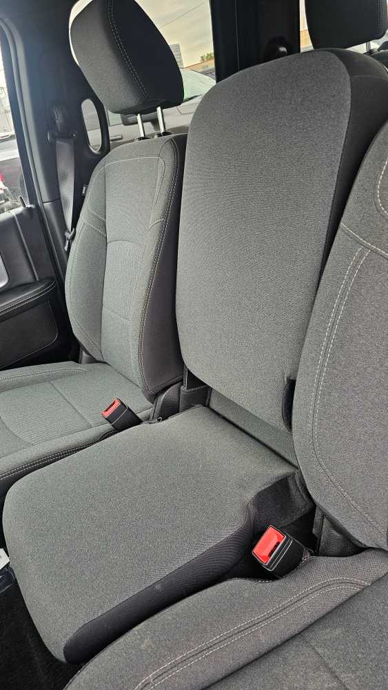 2022 Ram 1500 Classic Warlock photo 21