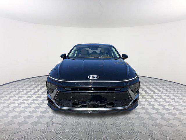 2025 Hyundai Sonata Limited photo 2
