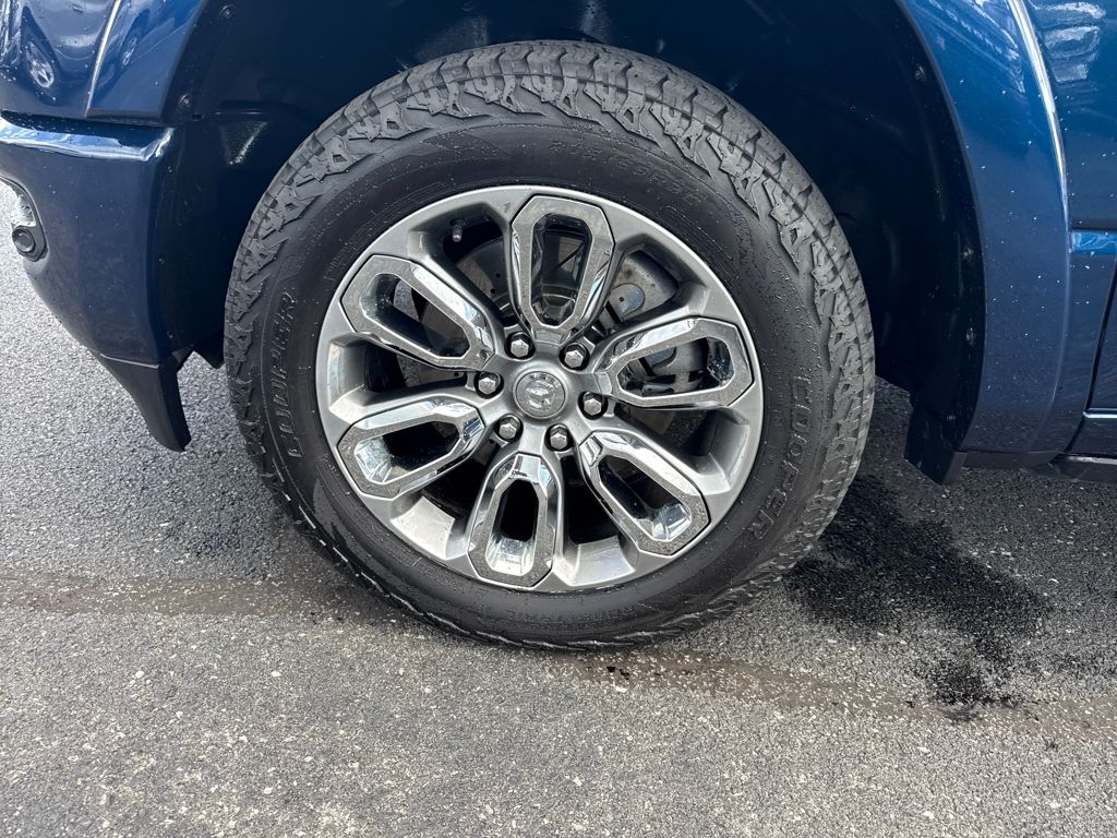 2022 Ram 1500 Laramie photo 23