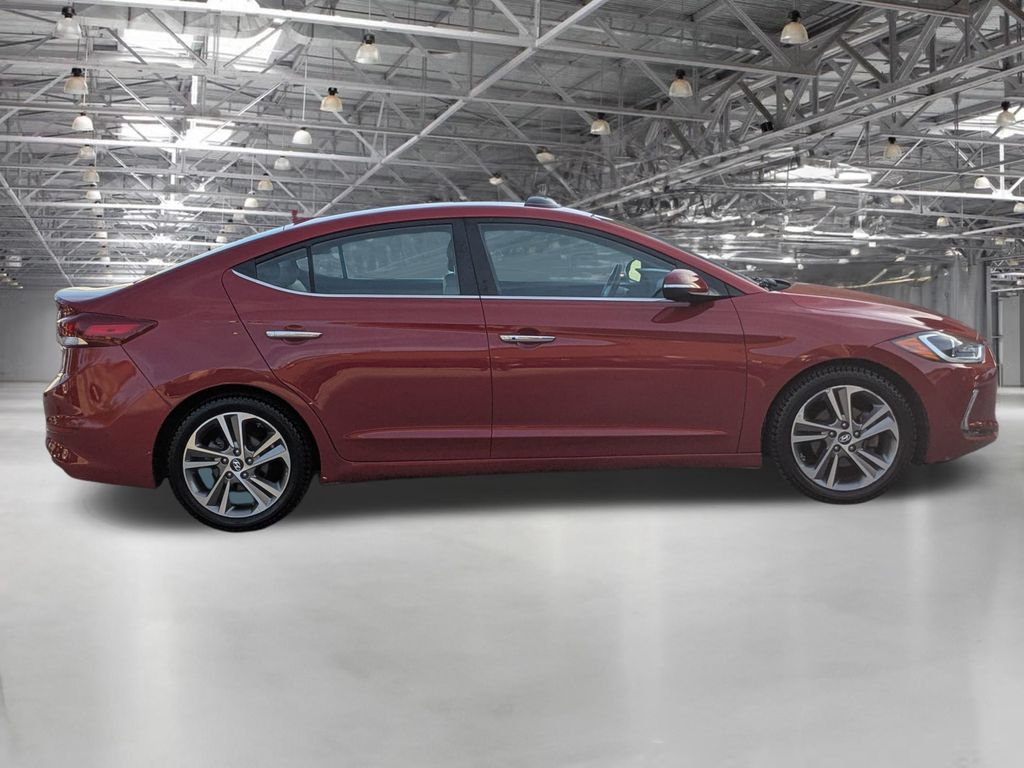 2017 Hyundai Elantra Limited photo 2
