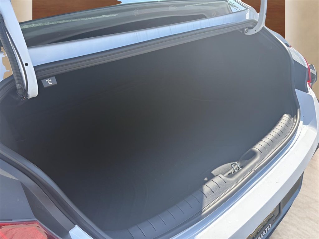 2025 Hyundai Elantra SEL Sport photo 12