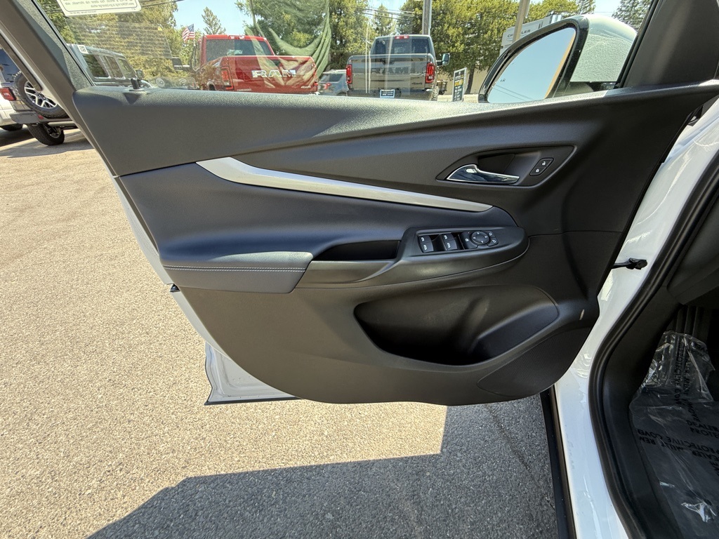 2022 Chevrolet Bolt EUV Premier photo 9