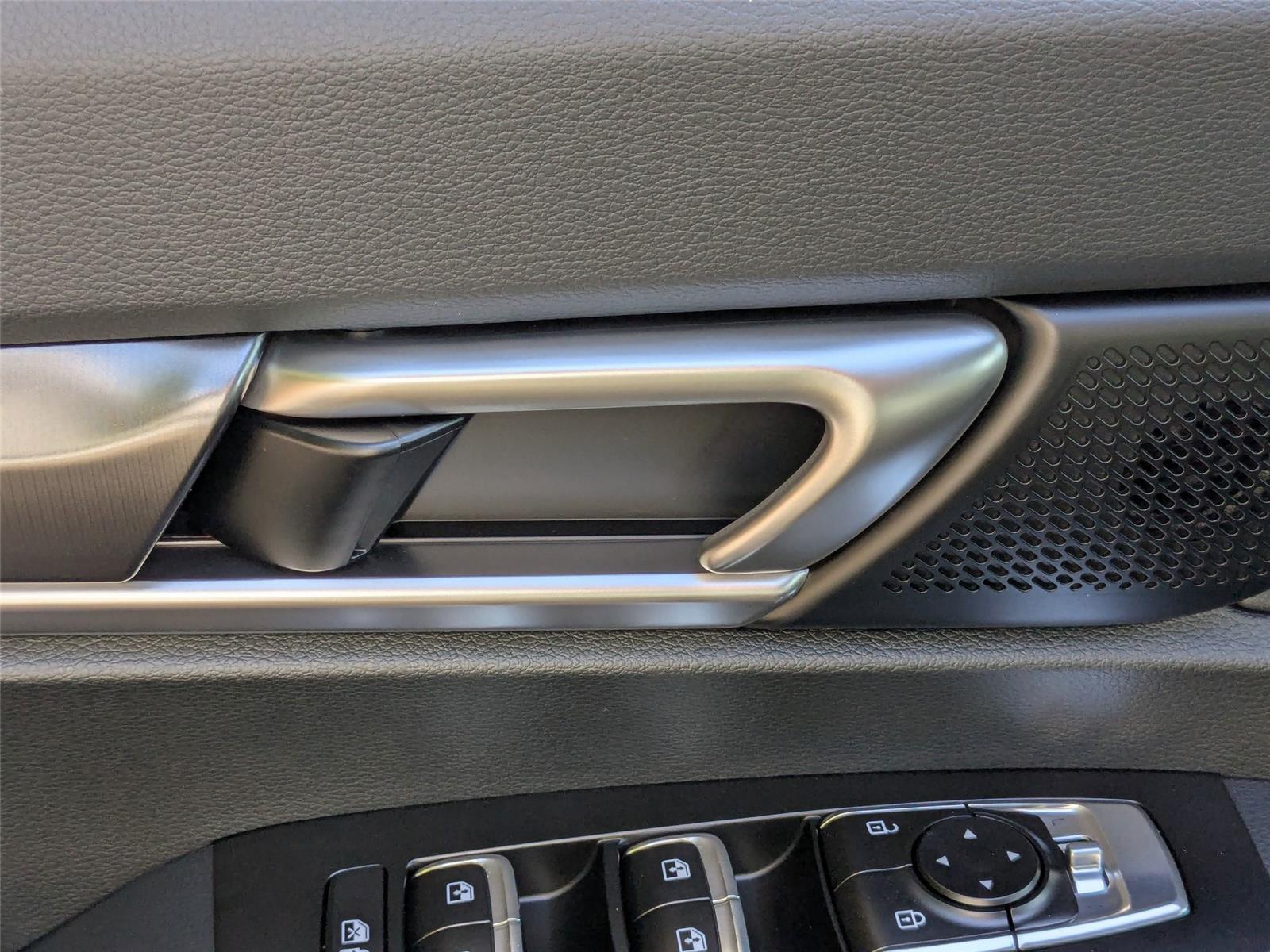 2025 Kia Telluride S photo 12