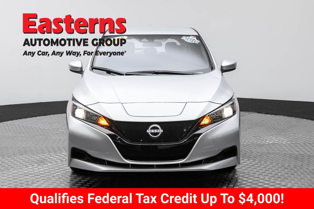 2023 Nissan Leaf S photo 2