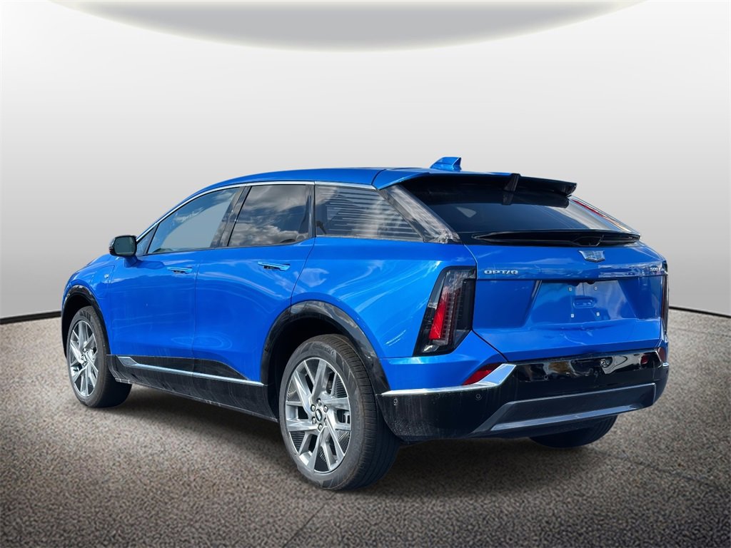 2025 Cadillac Optiq Luxury photo 4