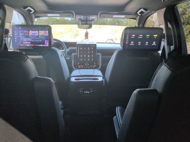 2025 Gmc Yukon Denali photo 8
