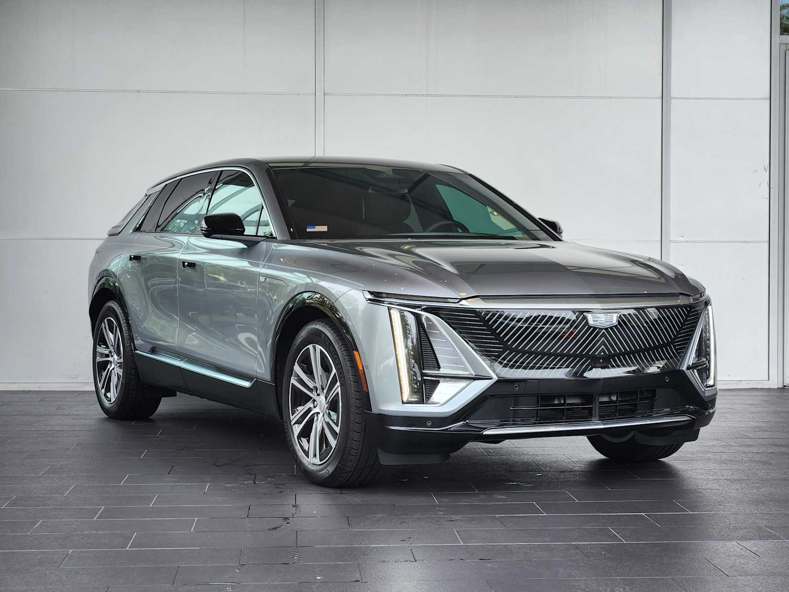 Used 2025 Cadillac LYRIQ Luxury 1 with VIN 1GYKPNRL6SZ310662 for sale in Dallas, TX