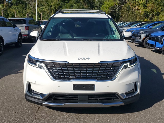 2022 Kia Carnival SX Prestige photo 2