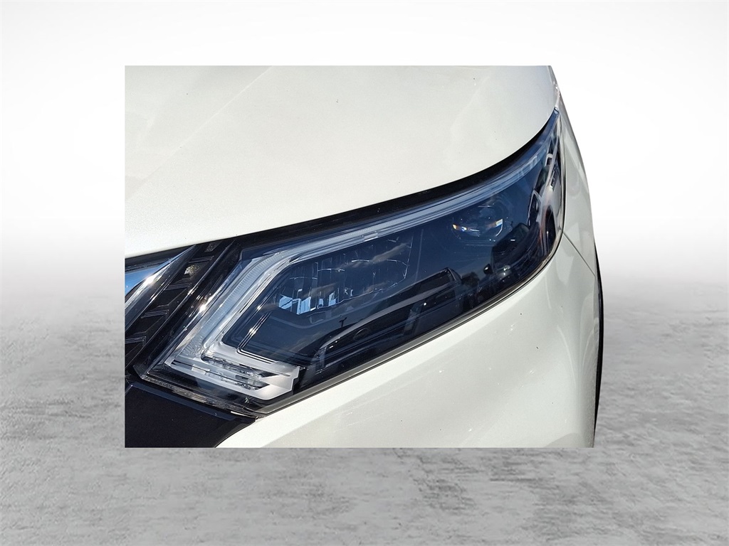 2022 Nissan Rogue Sport SL photo 3