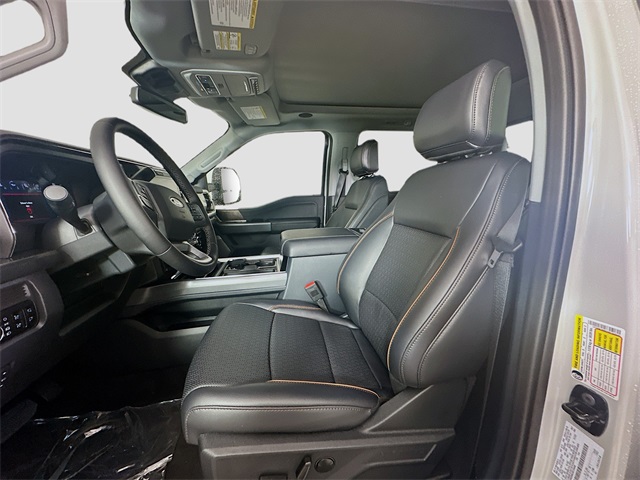 2025 Ford F-250 Lariat photo 18