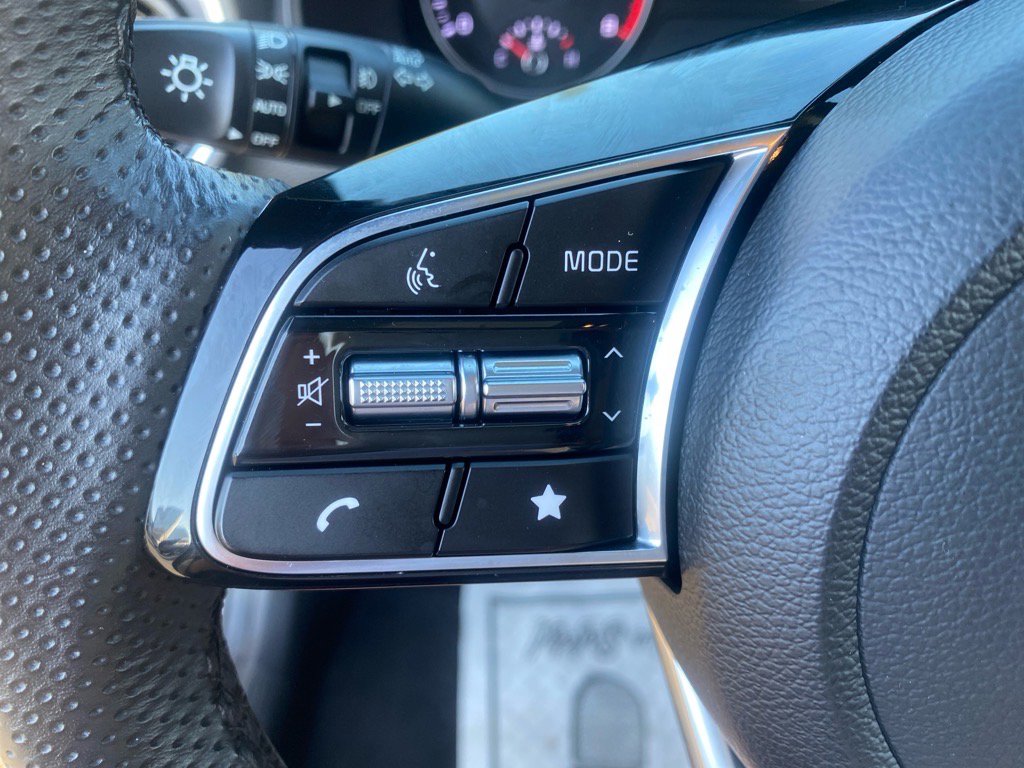 2023 Kia Forte GT-Line photo 17