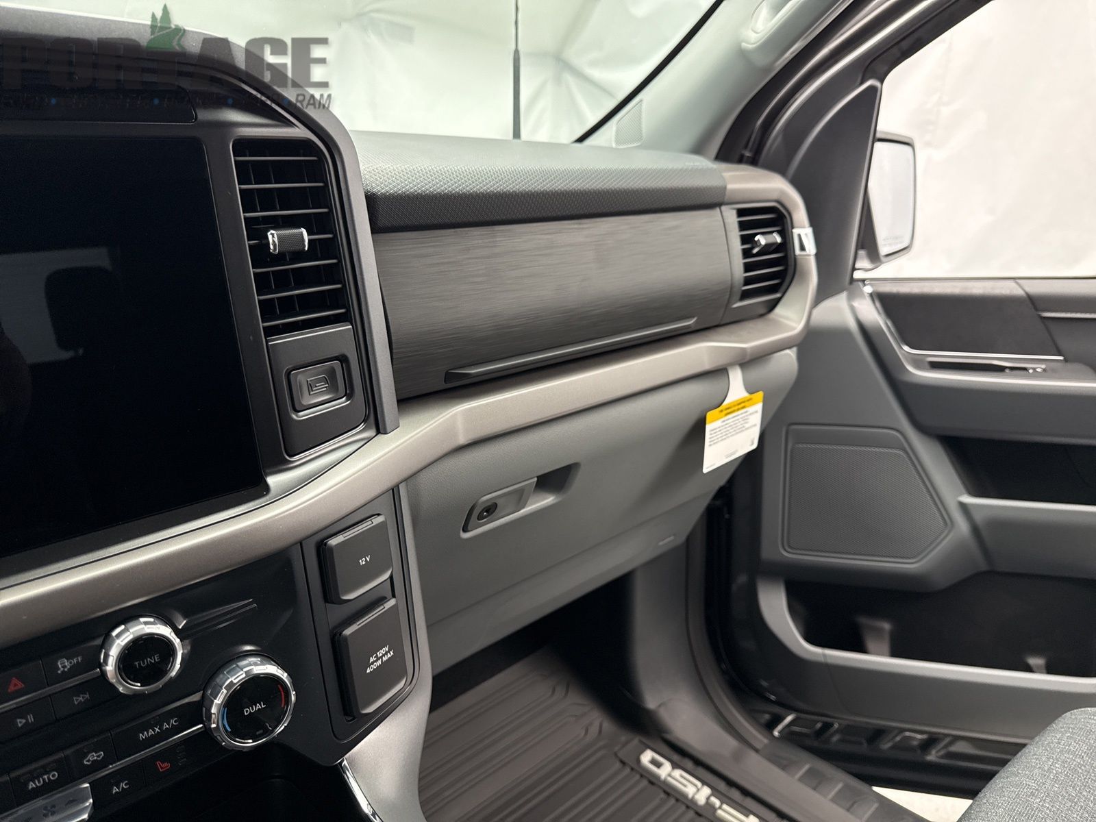 2025 Ford F-150 XLT photo 22