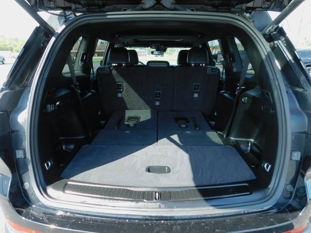 2023 Jeep Grand Cherokee Laredo Altitude photo 12