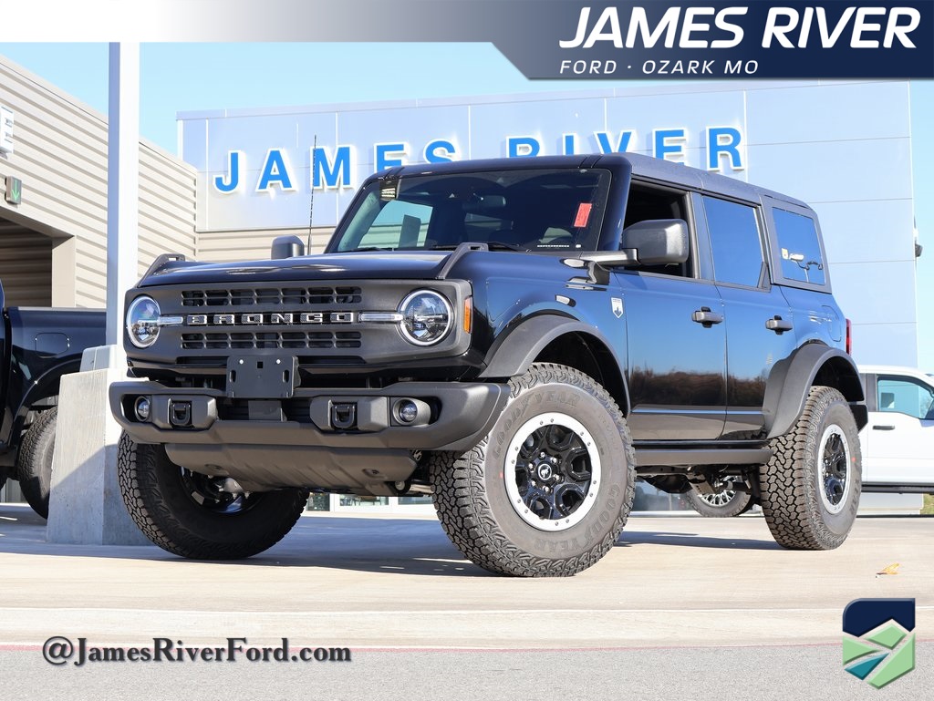 2025 Ford Bronco 4-Door Big Bend's photo