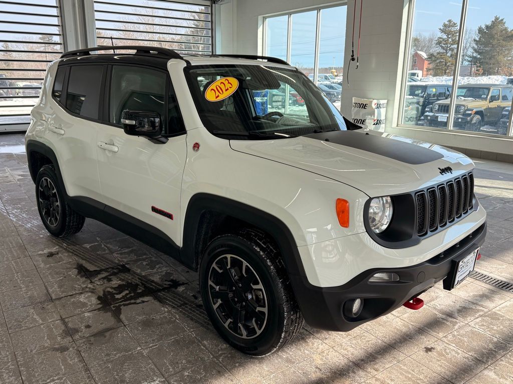2023 Jeep Renegade Trailhawk