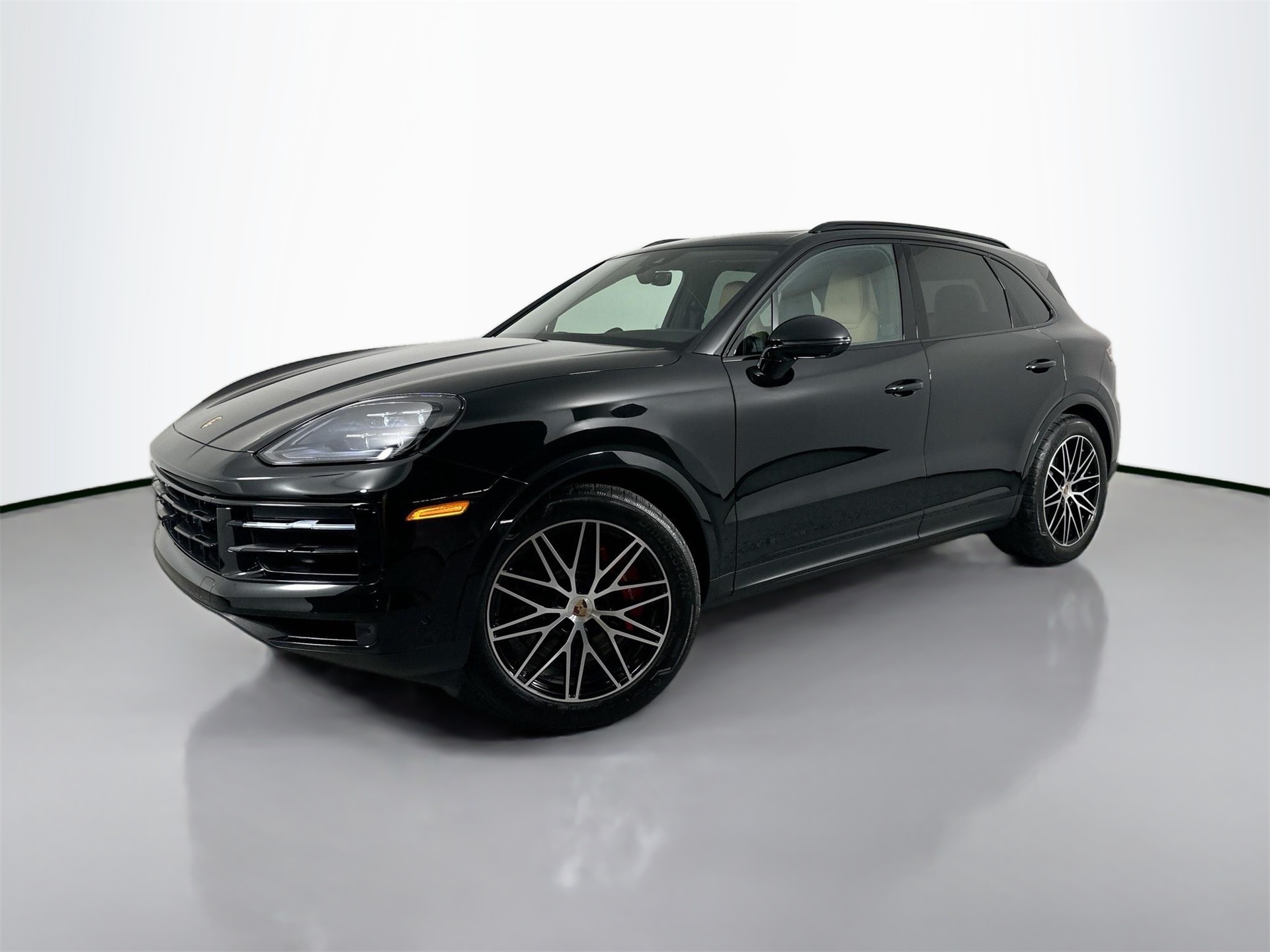 2025 Porsche Cayenne S's photo