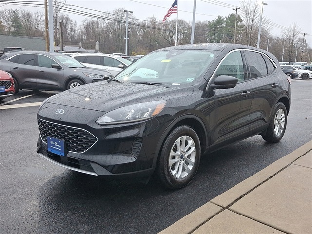 2022 Ford Escape SE photo 3