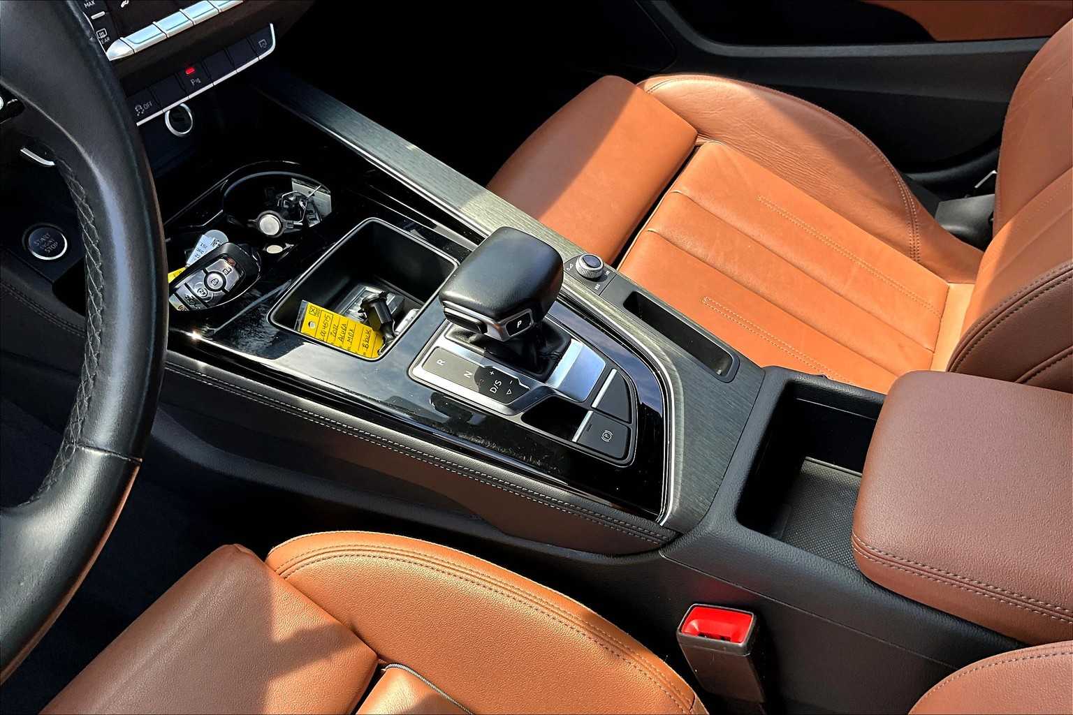 2022 Audi A4 S line Quattro Premium Plus photo 15