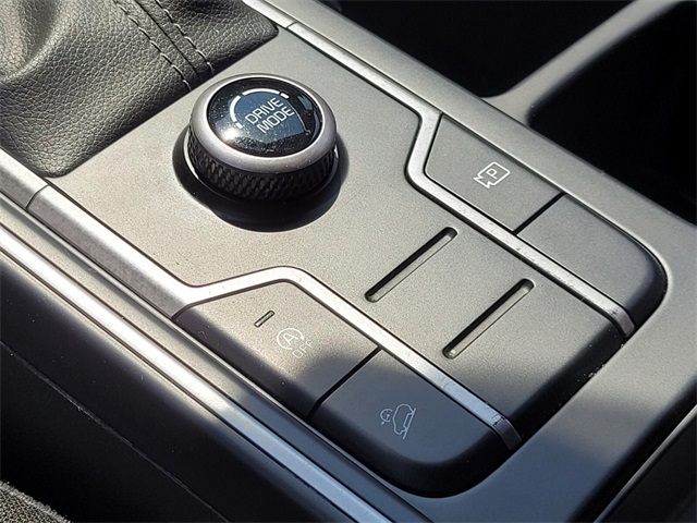 2023 Kia Sorento LX photo 25
