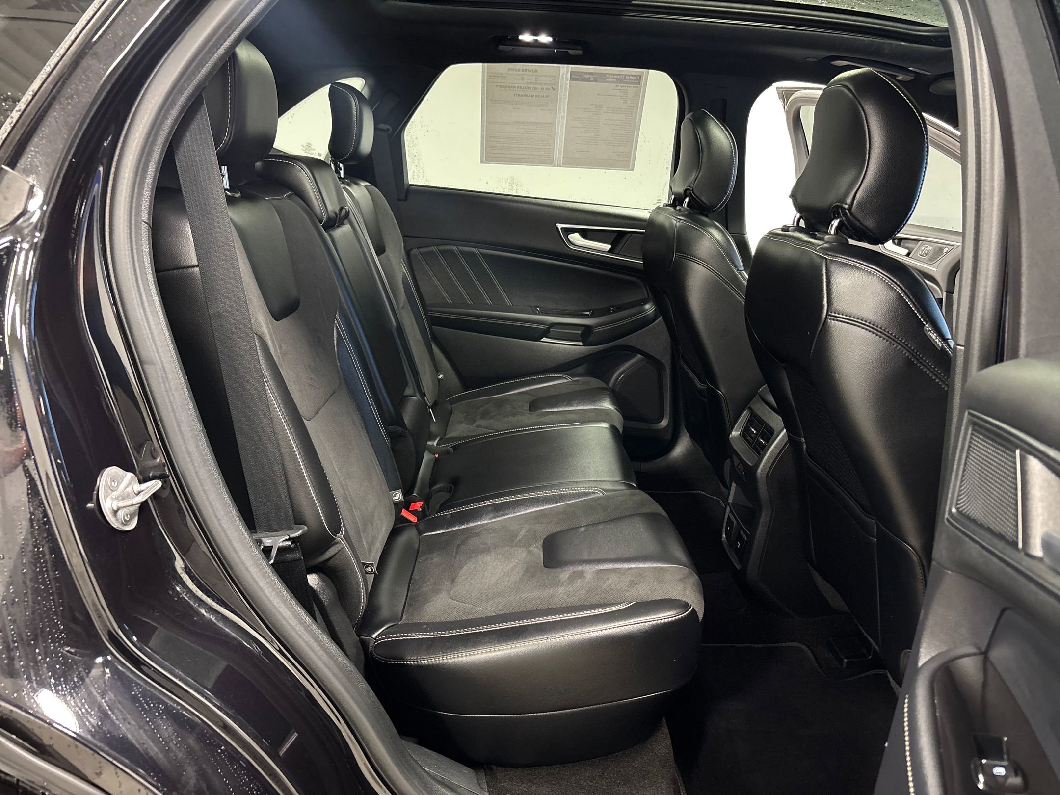 2019 Ford Edge ST photo 34