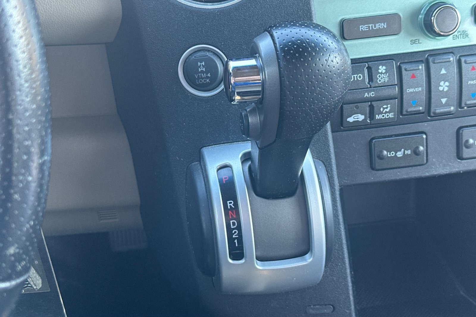 2010 Honda Pilot EX-L photo 25