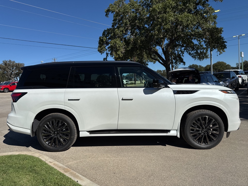 2026 Infiniti QX80 photo 4