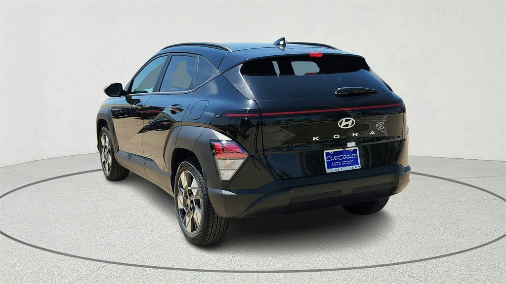 2025 Hyundai Kona SEL photo 13