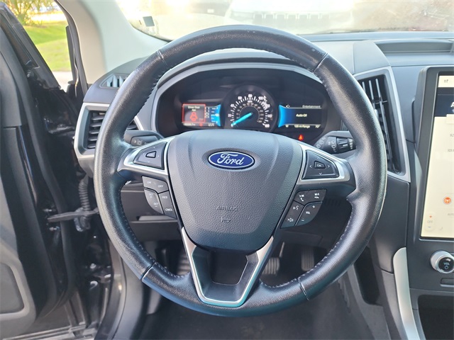 2023 Ford Edge SEL photo 24