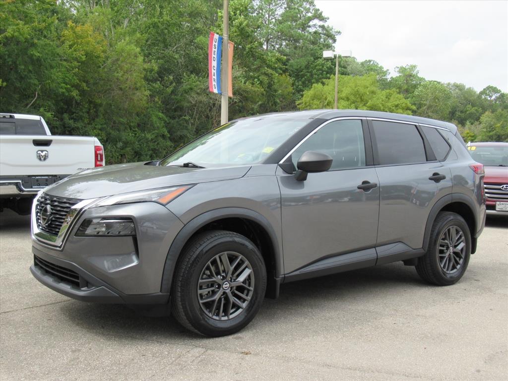 2021 Nissan Rogue S photo 2