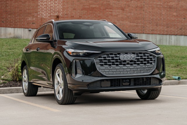 2025 Audi Q5 Premium Plus