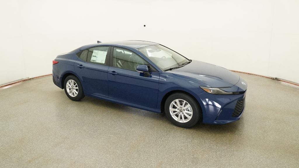 2025 Toyota Camry LE photo 27