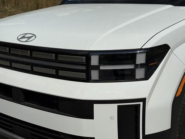 2025 Hyundai Santa Fe SEL photo 8