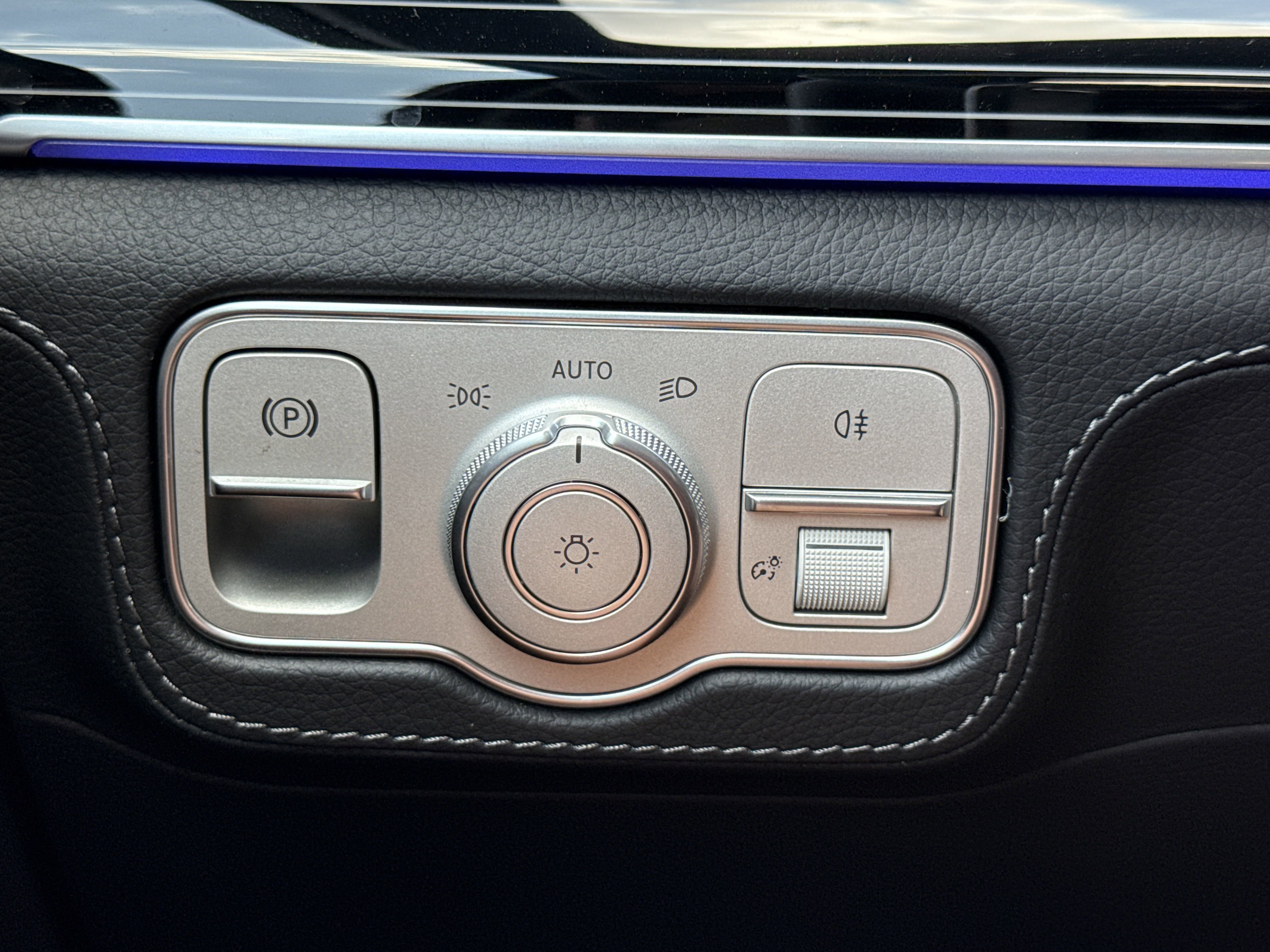 2025 Mercedes Benz GLE 53 AMG photo 28