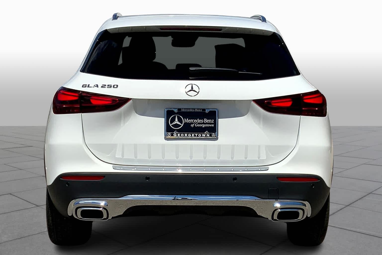 2025 Mercedes Benz GLA 250 photo 4