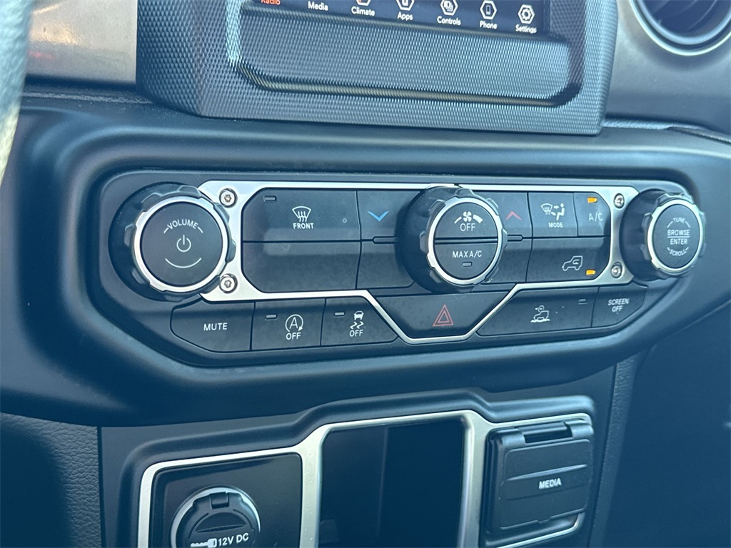 2023 Jeep Gladiator Sport photo 24