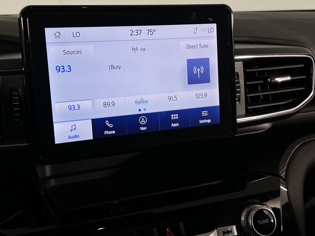 2024 Ford Explorer ST-Line photo 15