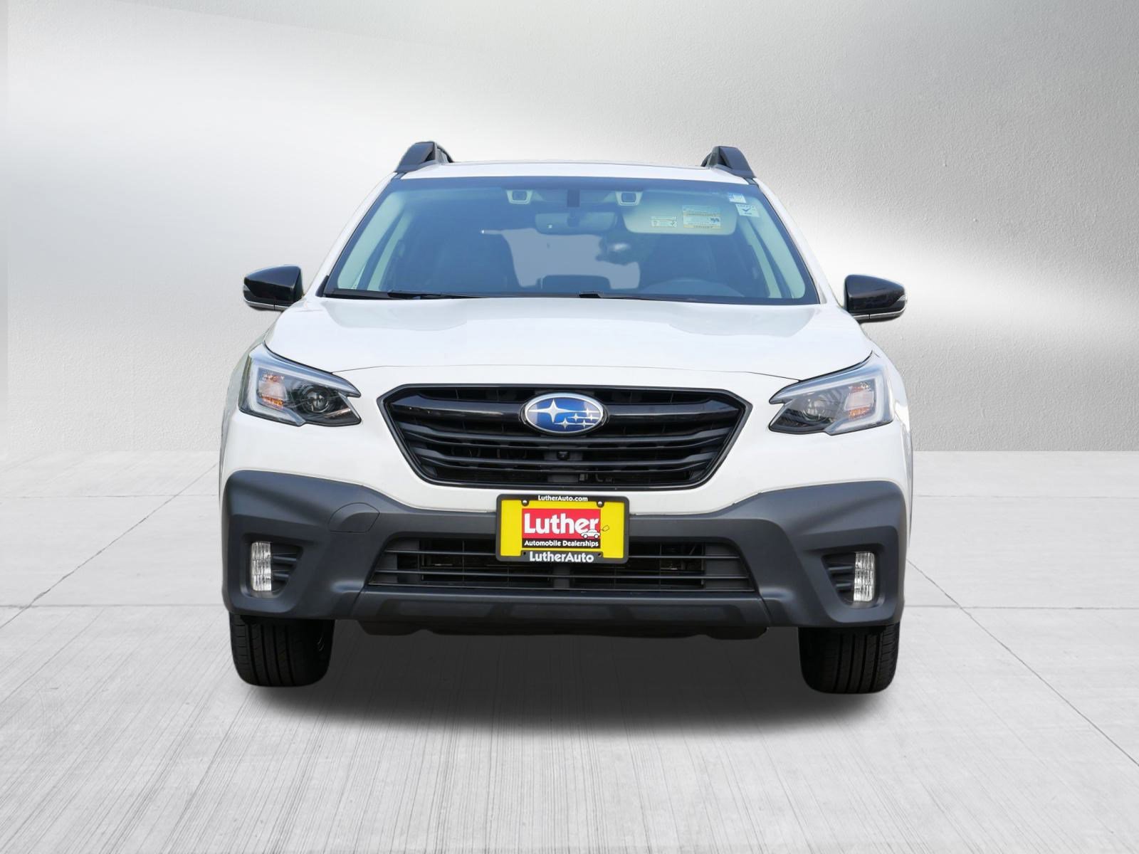 2020 Subaru Outback Onyx Edition XT photo 2