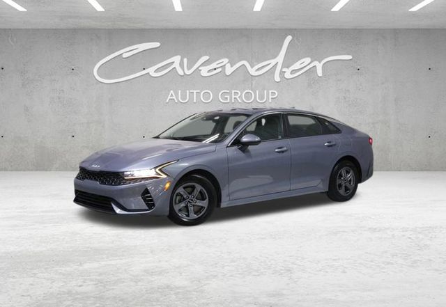 2022 Kia K5 LX's photo