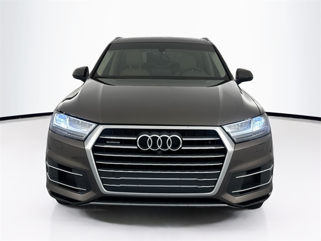 2019 Audi Q7 45 Premium Plus photo 2