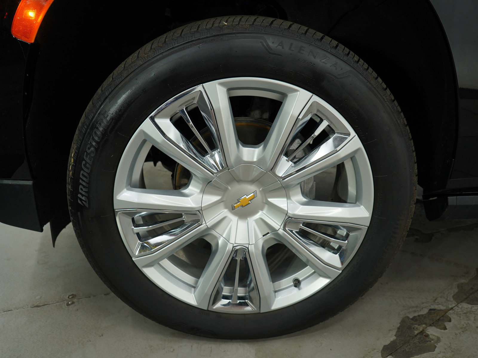 2024 Chevrolet Suburban High Country photo 25
