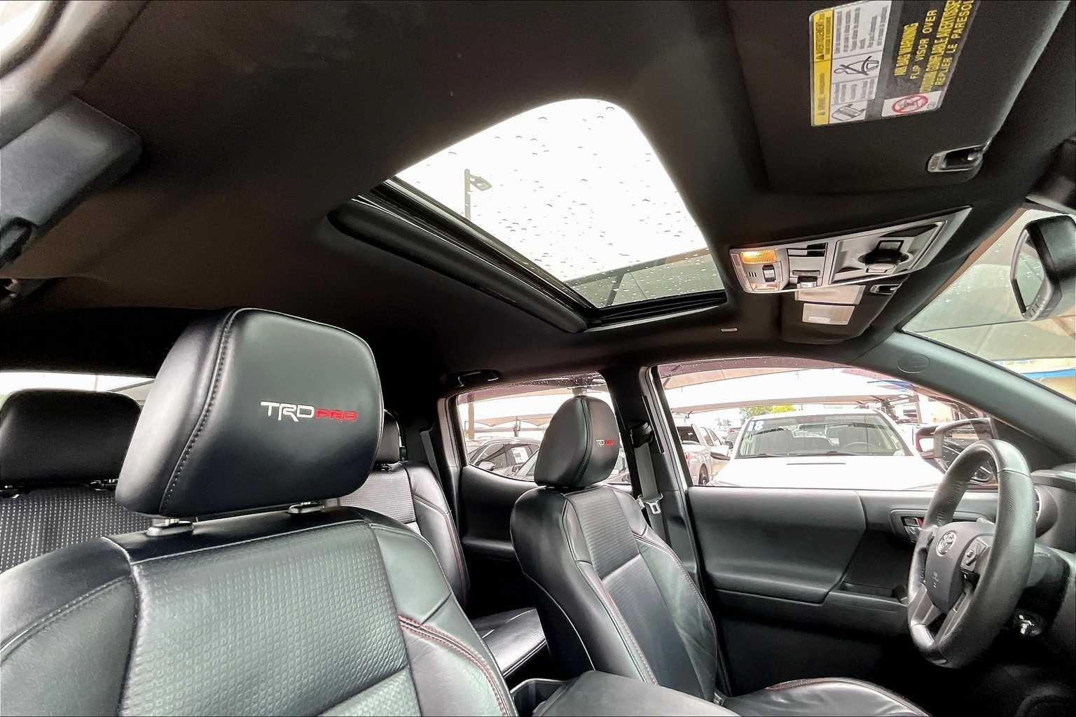 2020 Toyota Tacoma TRD Pro photo 12