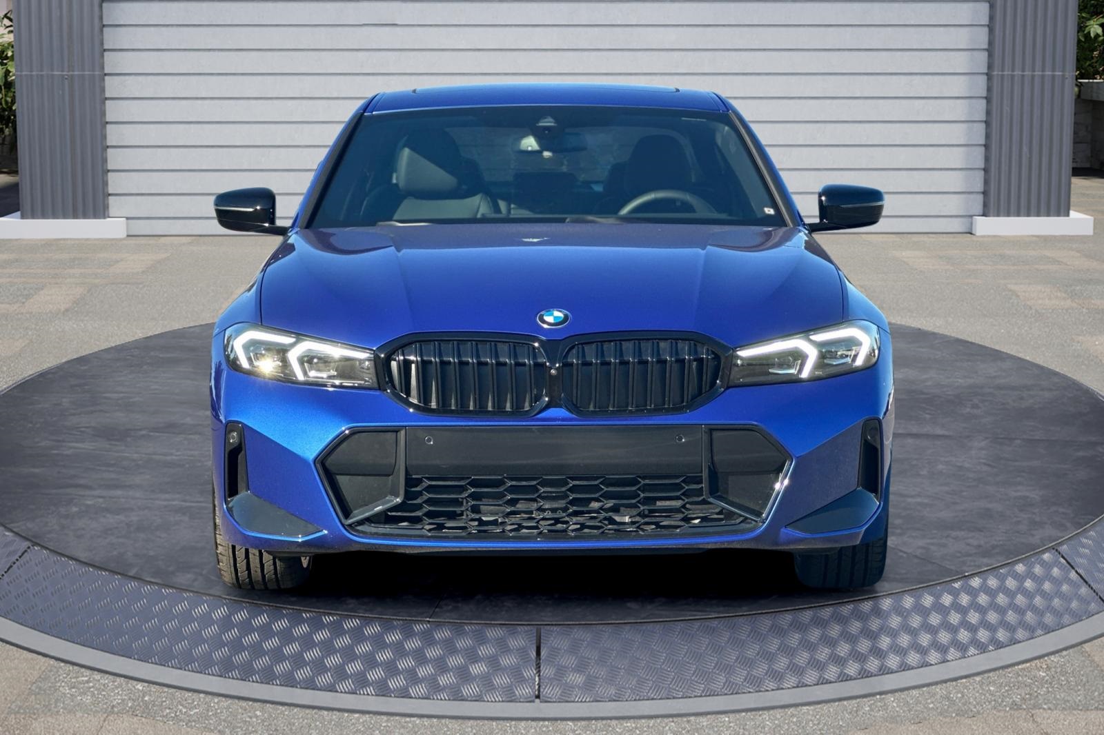 2026 Bmw 330i 3-Series photo 2