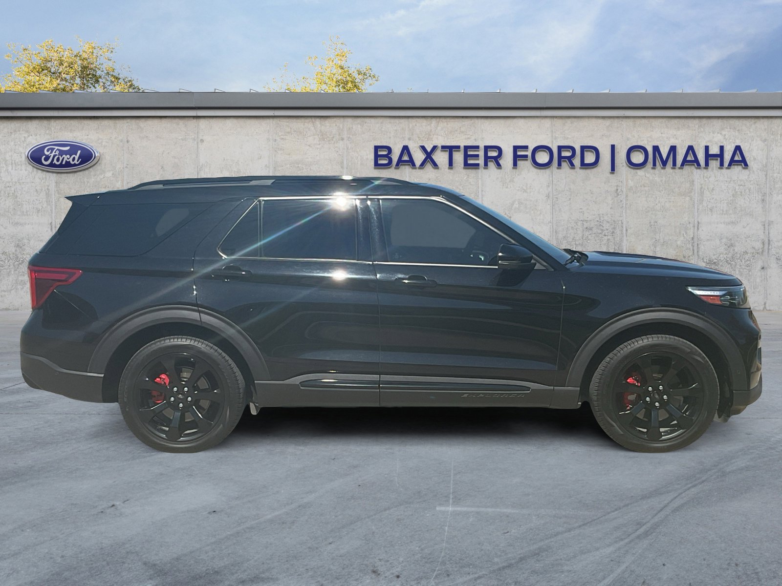 2020 Ford Explorer ST photo 13