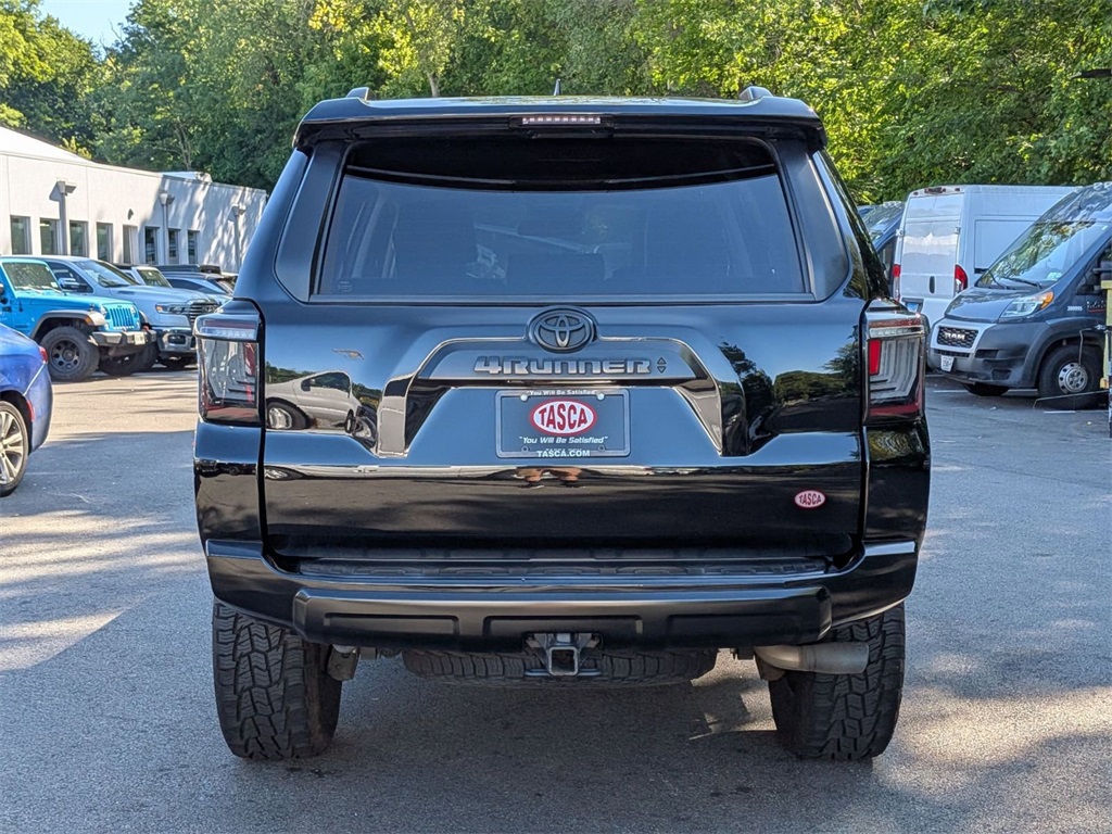 2022 Toyota 4Runner TRD Off-Road Premium photo 4