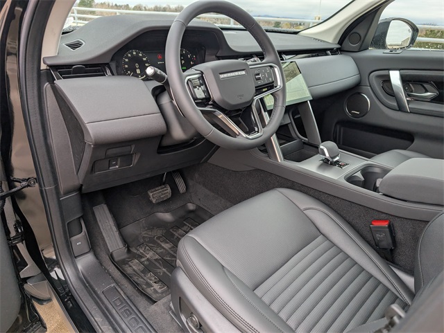 2025 Land Rover Discovery Sport S photo 6