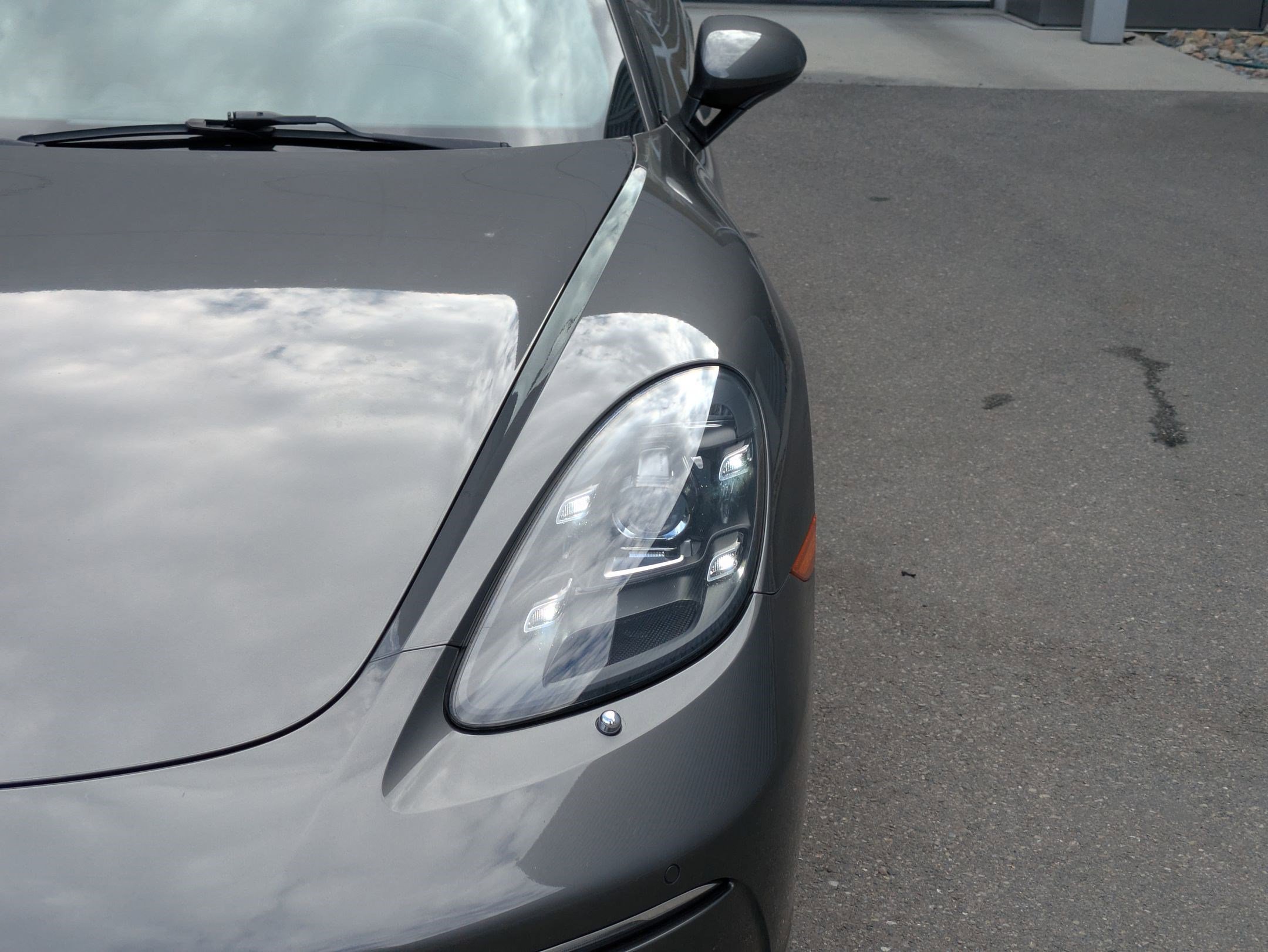 2019 Porsche Cayman T photo 10