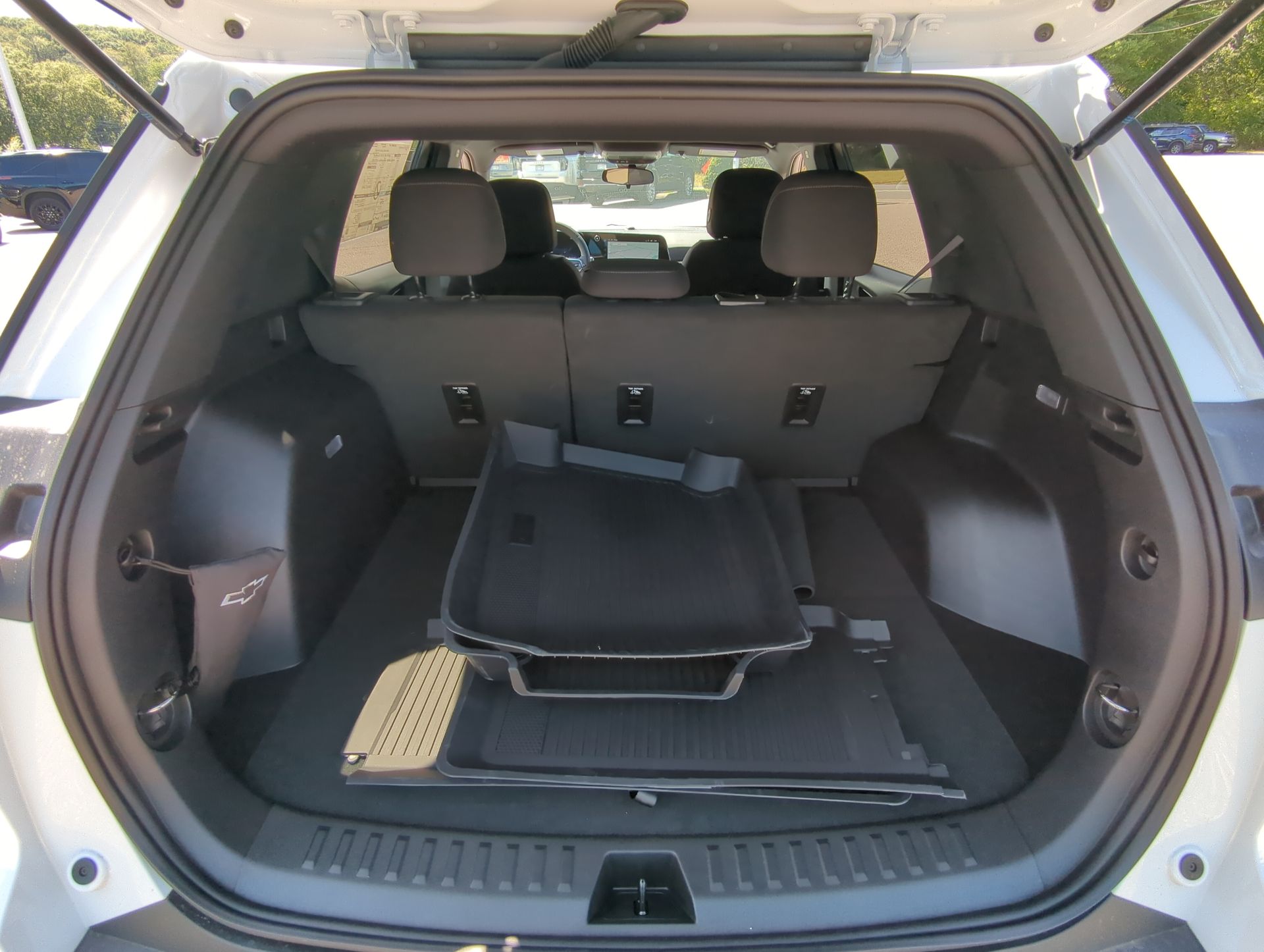 2026 Chevrolet Equinox LT photo 16